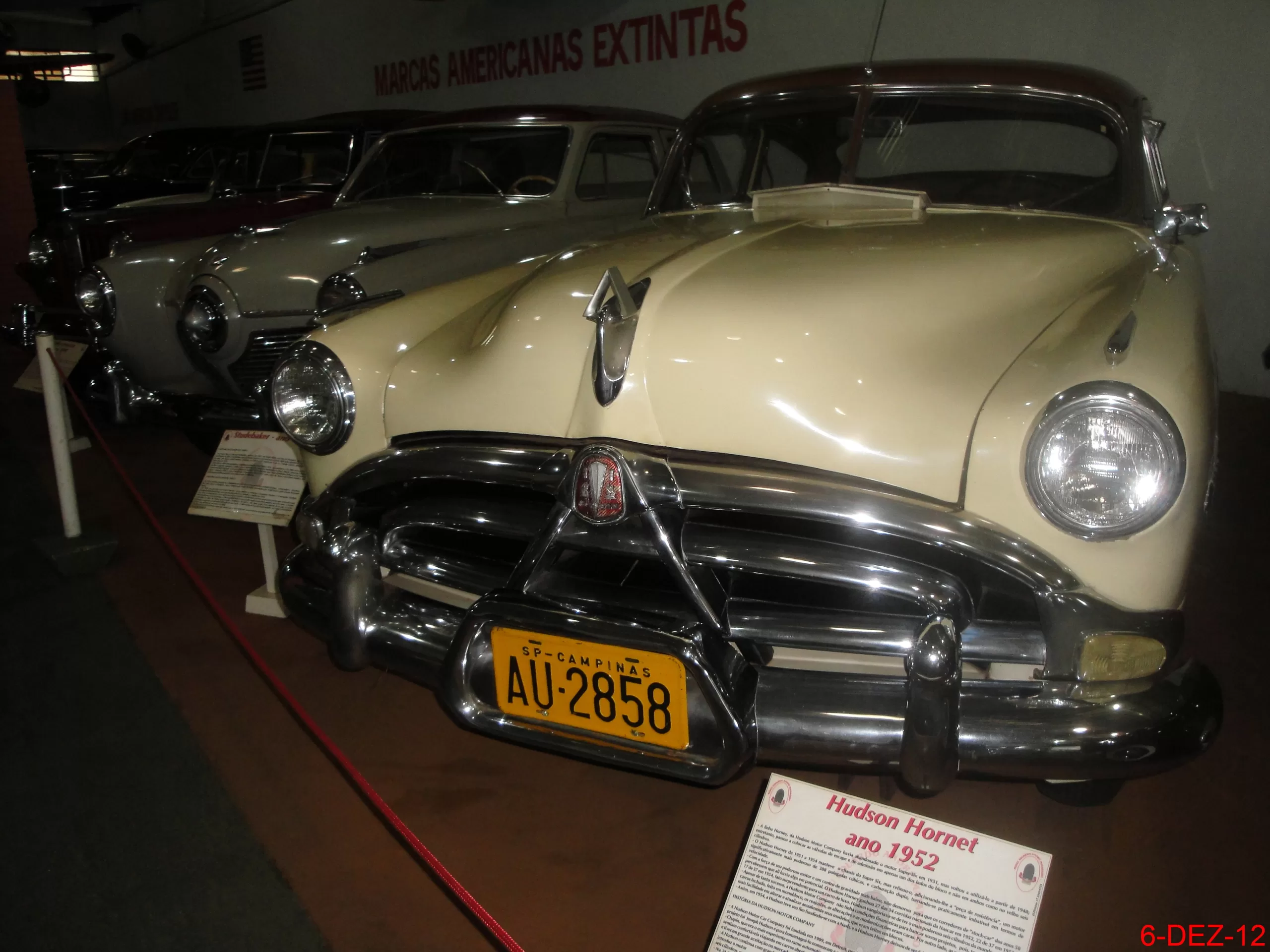 Este carro foi fabricado entre 1951 e 1954  Este modelo de carro foi eternizado no filme de animação Carros (Cars)