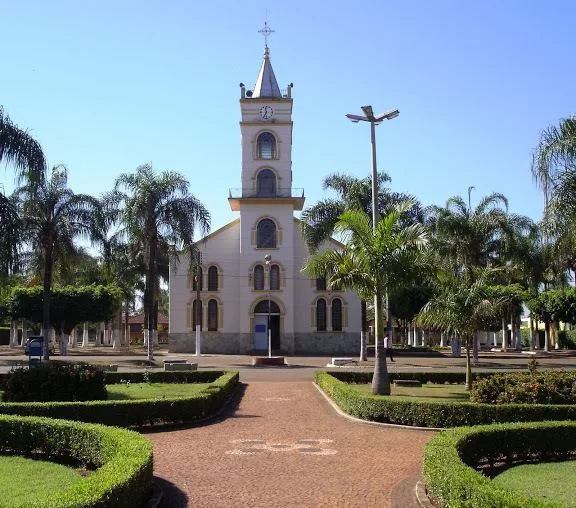 Praça Orlando Junqueira de Oliveira: o coração de Jaborandi
